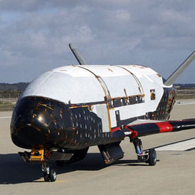 SpaceX запустила X-37, секретный космический самолет ВВС США
