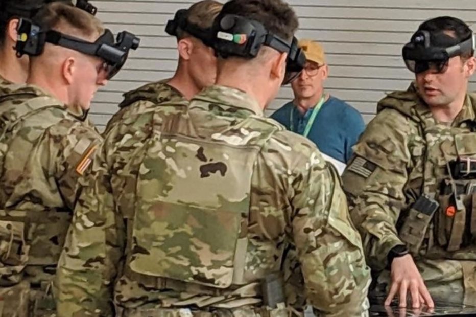 Как в Call of Duty: CNBC показал военную модель очков дополненной реальности HoloLens 2